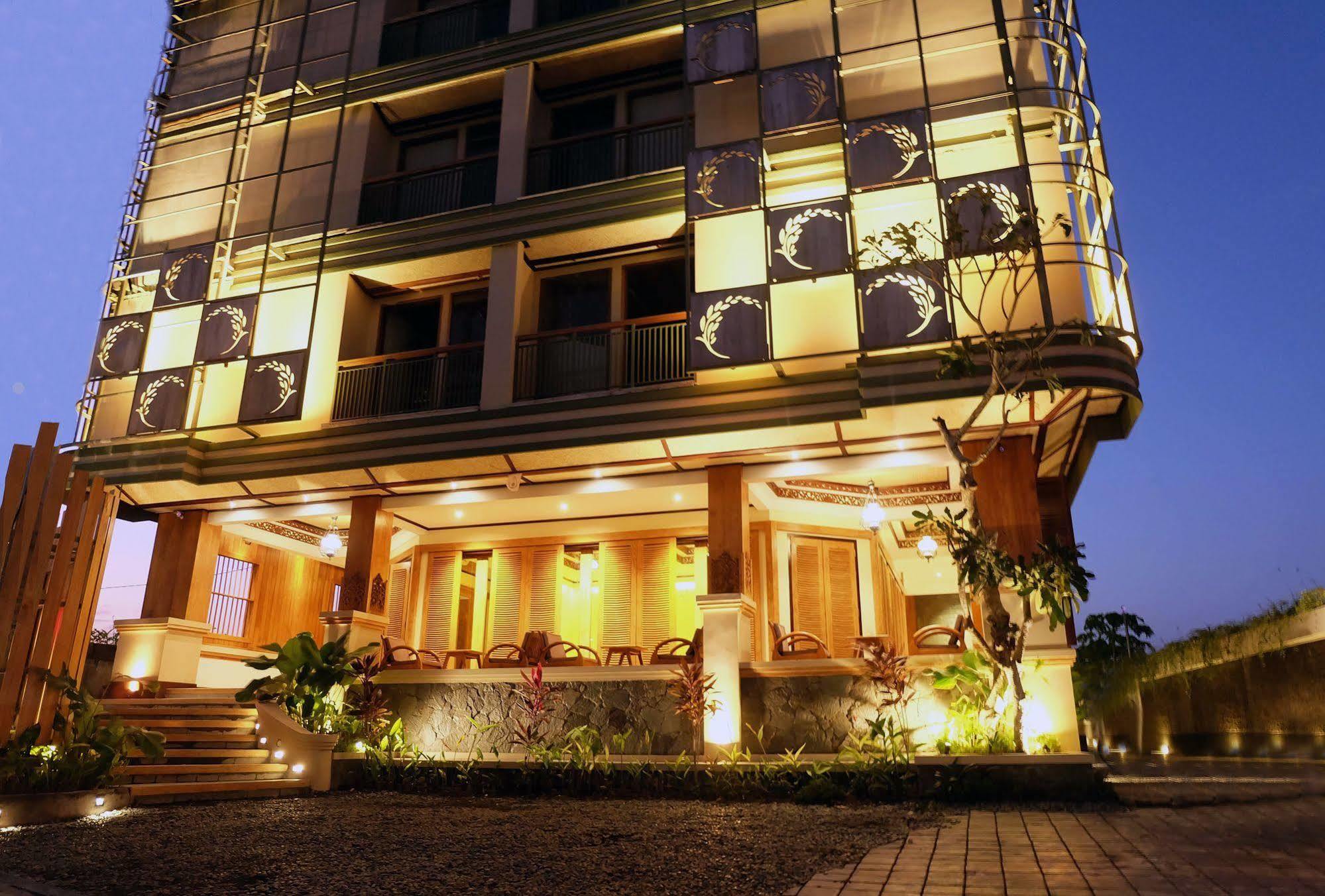 Paditeras Boutique Hotel Seminyak Exterior foto